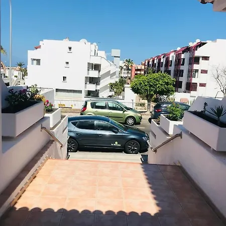 Edificio Primavera,Los Cristianos Apartment *